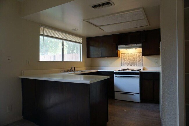 Photo - 5919 Hidden Valley Trail