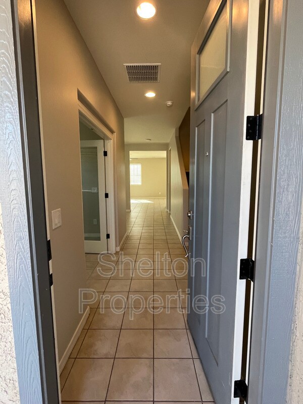 Photo - 10817 W San Juan Ave