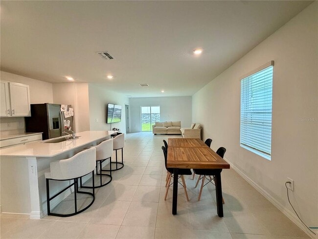 Photo - 7727 ABAGAIL Dr