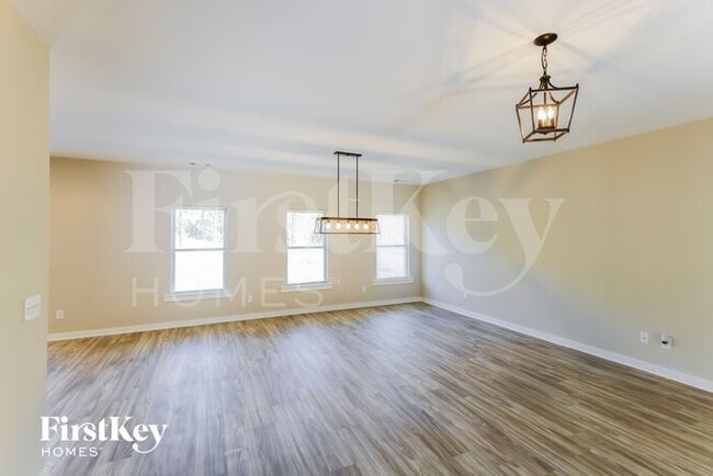 Photo - 148 Lakewood Ln