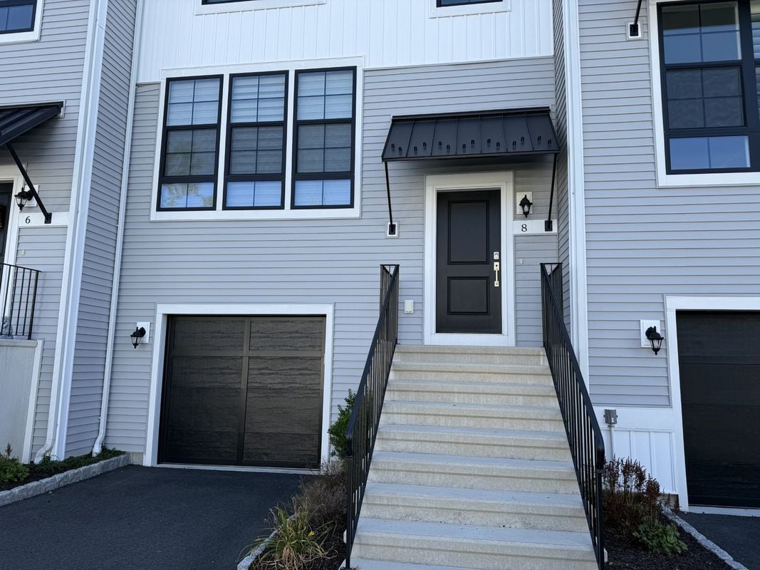 Photo - 8 Brentwood Cir