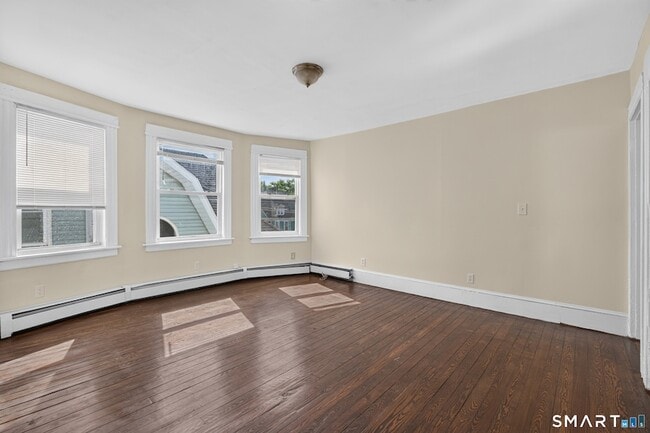 40-44 Vine Street Unit 3