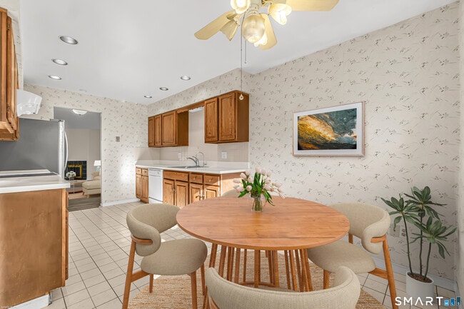 Photo - 4023 Park Ave Unit 4023