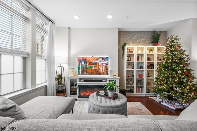 Photo - 101 Robeson St