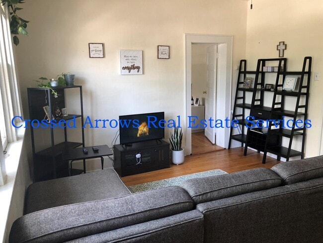 Photo - 2020 Maxwell Ave