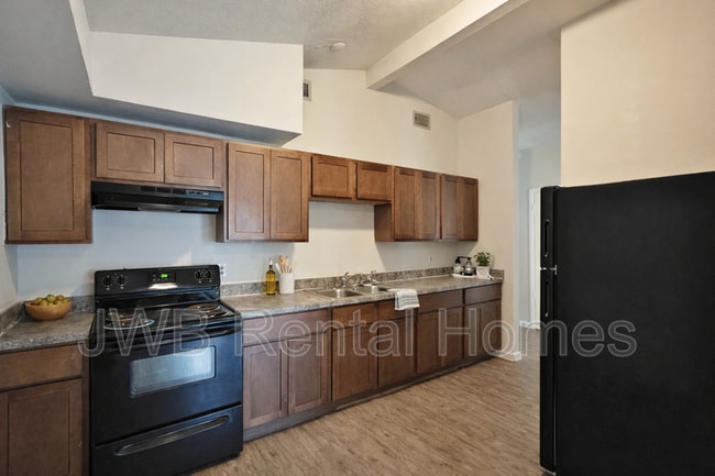 Photo - 8834 Darlington Dr