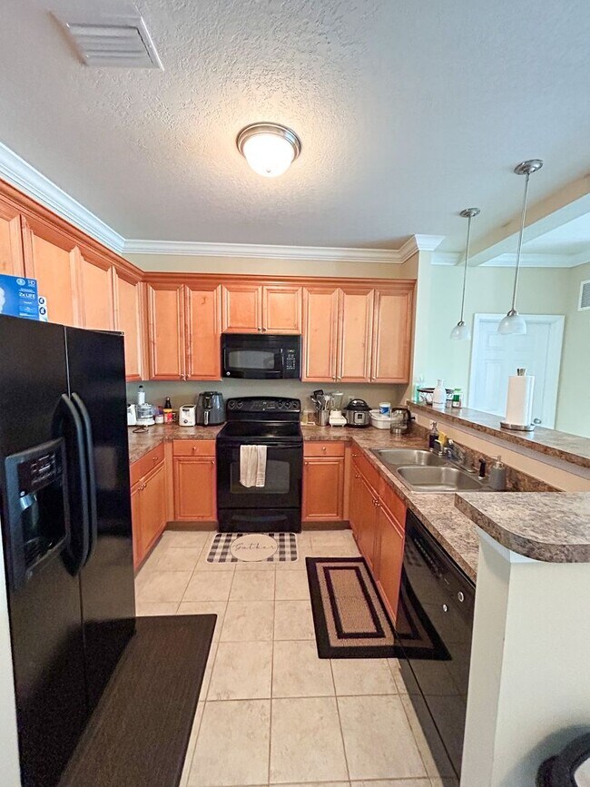 Photo - Campus View South #306 Unidad 306