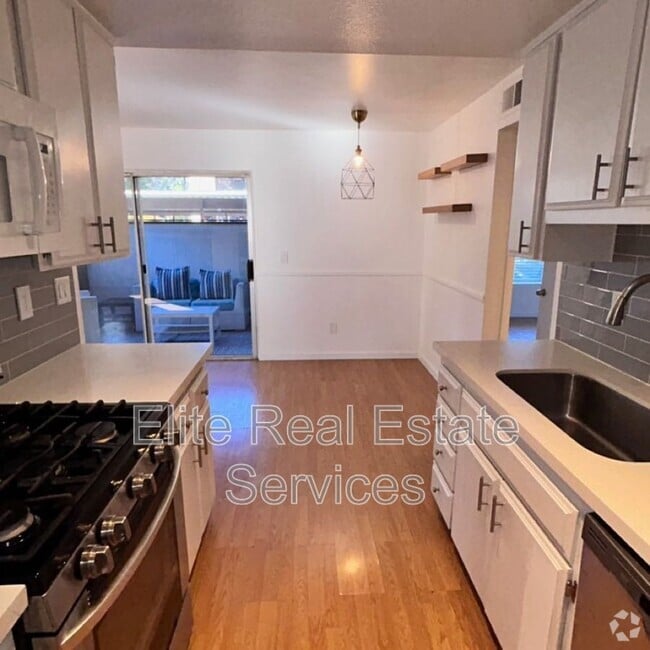 Building Photo - 6540 College Grove Dr Unit 31 - 1 Rental