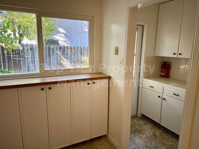 Photo - Charming 3 Bed / 1 Bath / 1,364 Sqft House in Pleasant Hill - Available February 17th!