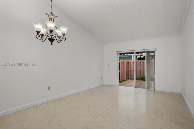 Photo - 330 NW 114th Ave Unidad 7-105