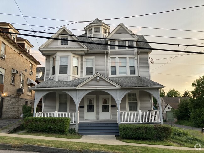 Building Photo - 1026 Pine St Unit 1024-1026 Pine St Rental