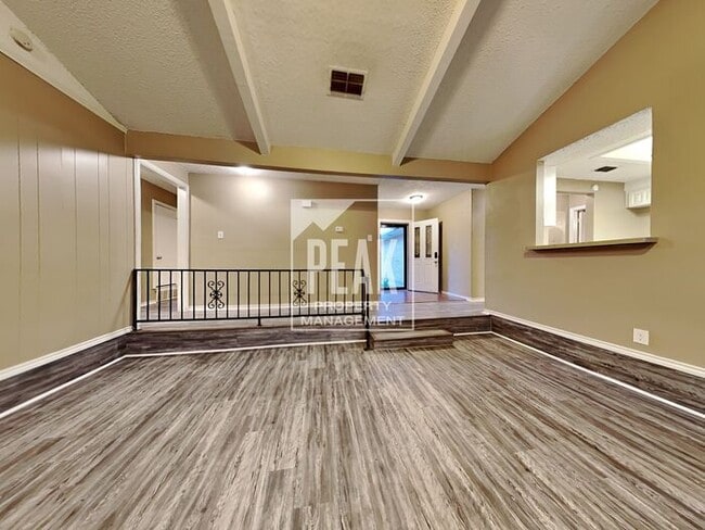 Photo - $2000! Large 4 Bed 2 Bath in ARLINGTON! COMING SOON will not stay long!