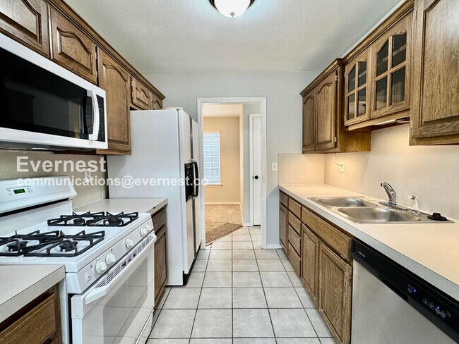 Photo - 820 N Birch Ave