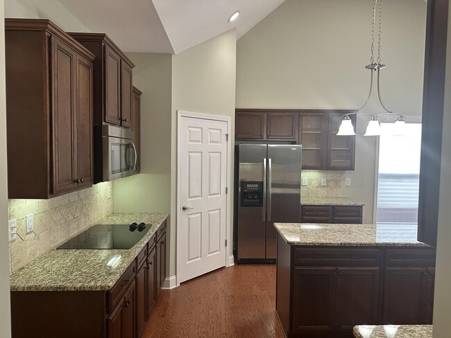 Photo - 1907 Willoughby Dr