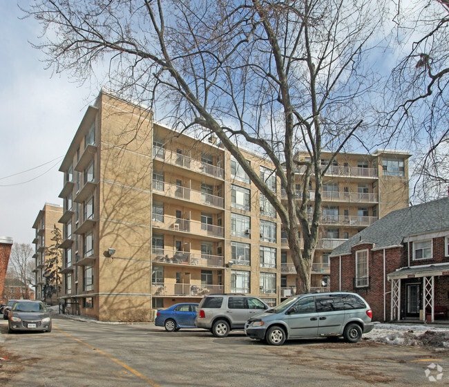 Building Photo - Mimico Estates