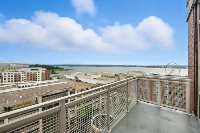 Photo - 157 Fleet St