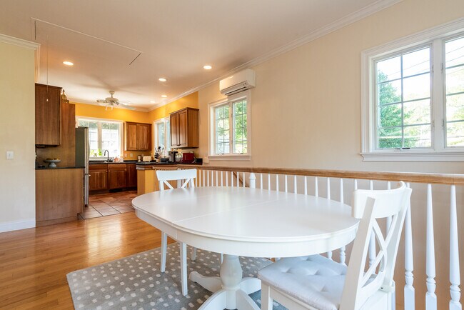 Photo - 11 N Main St