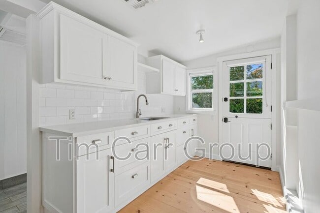 Photo - 220 Monte Vista Ave Unit B