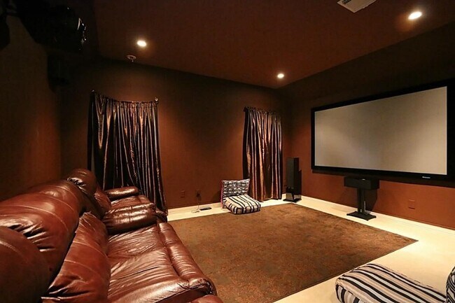 Photo - 7610 Hampton Bay Ln