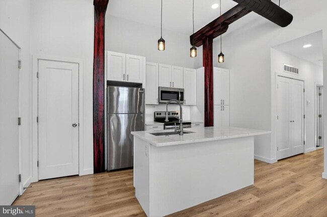 Photo - 2045 Trenton Ave Unit 303