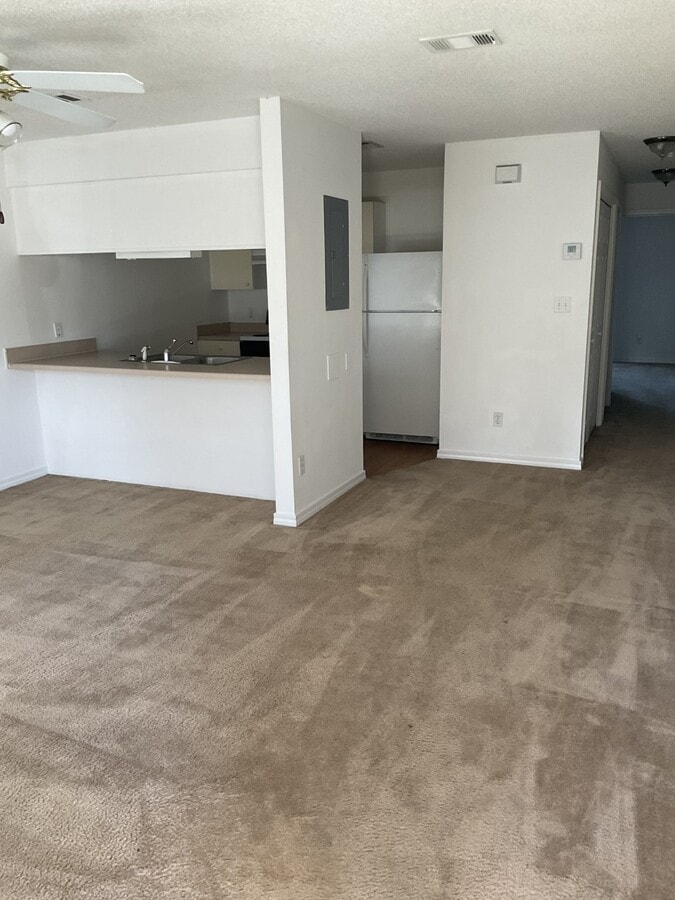 Photo - 1800 Tsuga Way