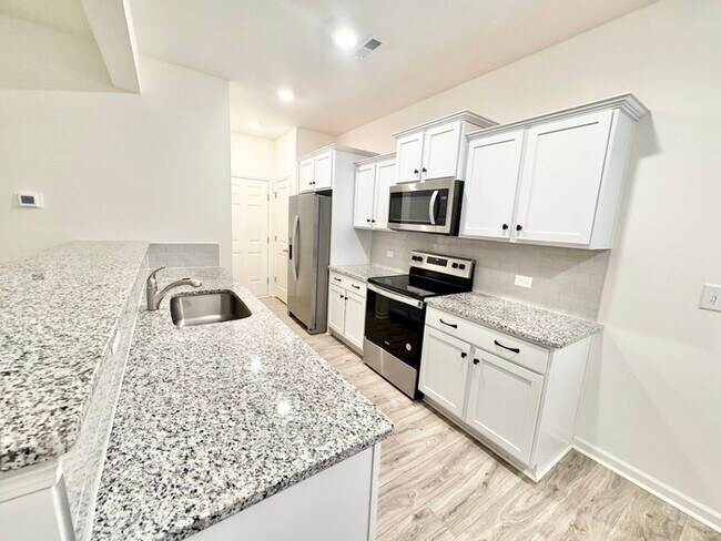 Photo - Three bedroom 2 1/2 bath near the I 40 and the I 77