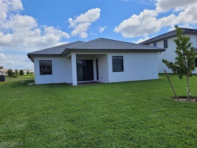 Photo - 5051 Florence Dr