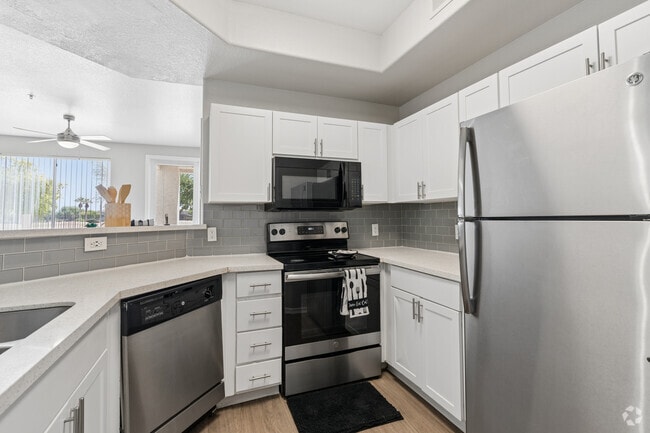 2BR, 2BA - 1,153SF - Kitchen - Residences at Palm Valley