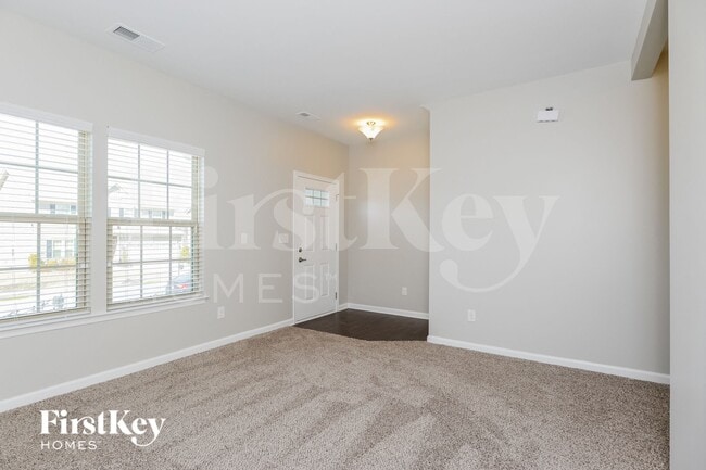 Photo - 825 Wingthorn Rose Dr