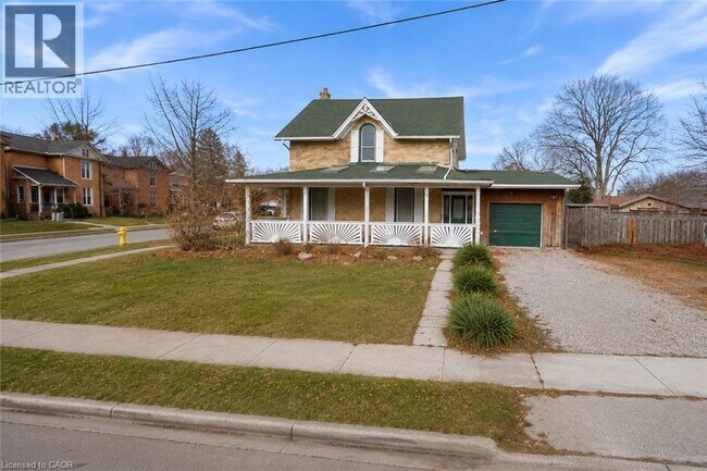 Photo - 62 Samuelson St
