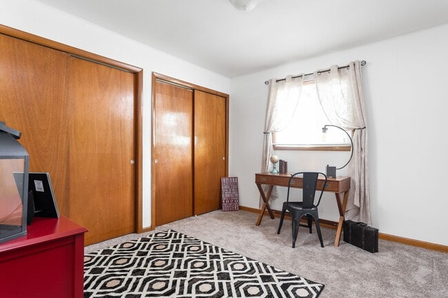 Photo - Meadow Park Apartments