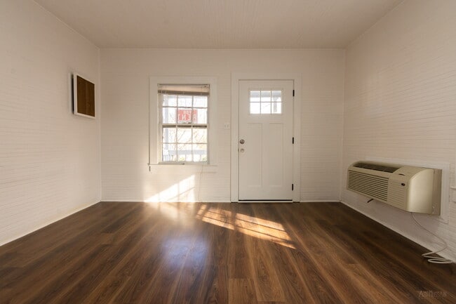 Photo - 1022 Kent St Unidad Kent St