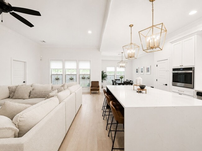Photo - Custom Home Off Tiger Bend|Great Location