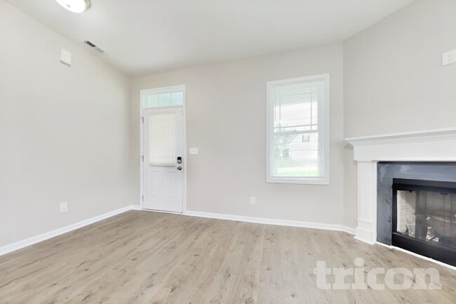 Photo - 133 Jade St
