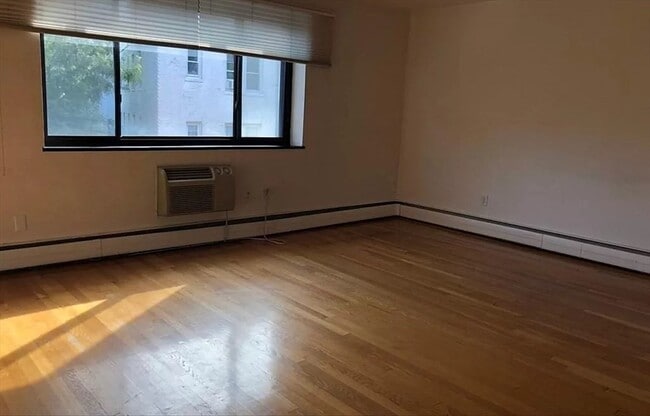 Photo - 197 Kent St Unidad 33 Rental