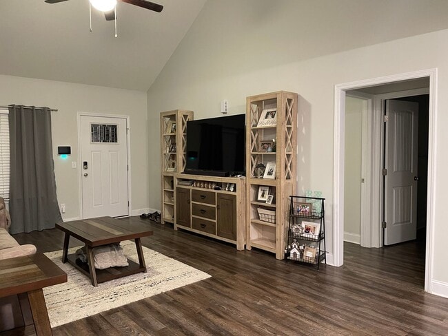Photo - 6038 Virginia Pine Ave