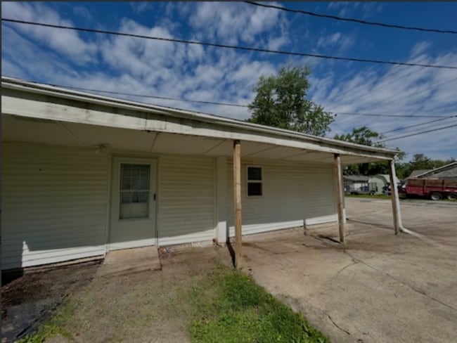Building Photo - 1408 Holland St Unit B