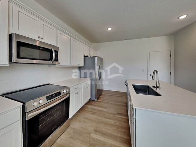 405 Golden Maple Pl