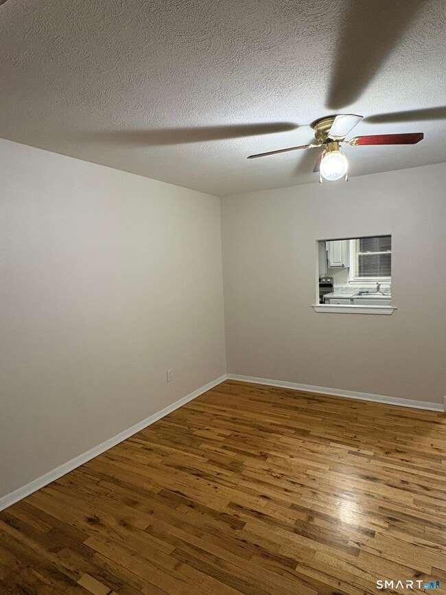 Photo - 43 Hiltbrand Rd Unidad APT 2-8