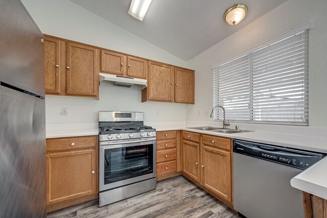 Photo - Peaceful Cul-De-Sac Living with Spacious Comfort and Everyday Convenience