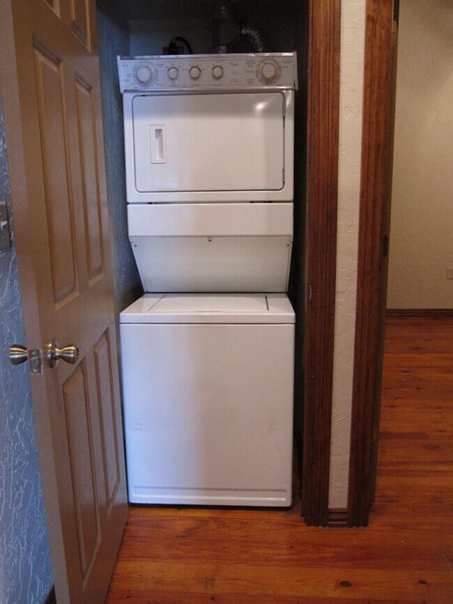 Photo - Stove Works 209 Unit SW 209