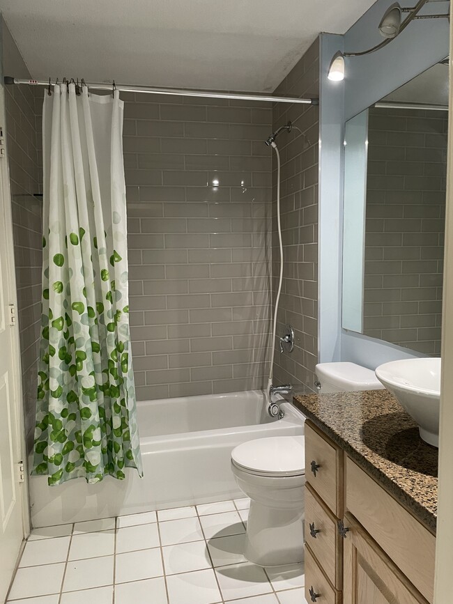 Photo - 1075 Peachtree Walk NE Unit A