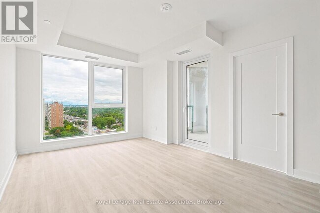 Photo - 25 Cordova Ave Unit 1812