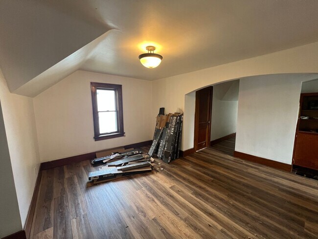 Photo - 1031 S 5th Ave Unit Upper
