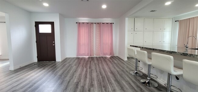 Photo - 13810 Overbrook Ln