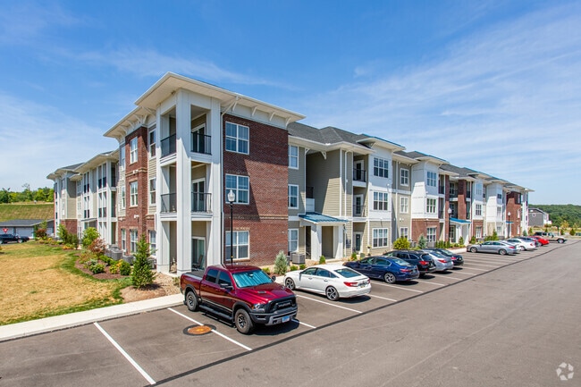 The Flats at Summit Station