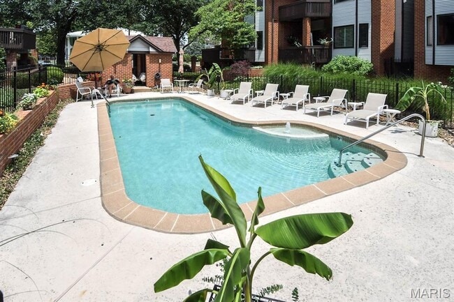 Photo - 4444 Lindell Blvd