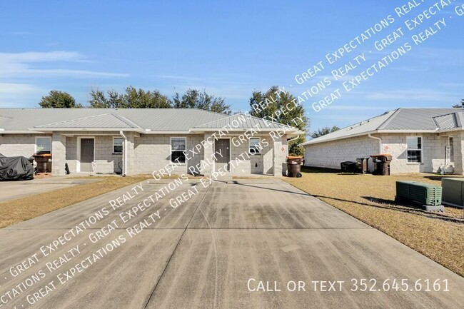 Building Photo - 10561 SE 67 Ct