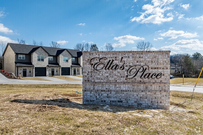 Photo - 1416 Gabriella Mae Way