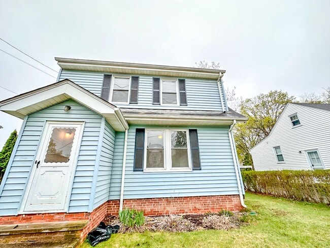 Lovely 3-bed Single Family Home in Hamden!... - Lovely 3-bed Single Family Home in Hamden!...